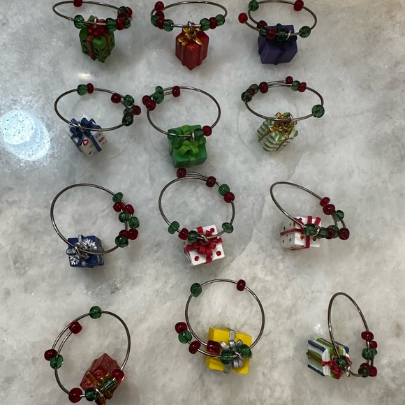 Pier 1 Imports Gift Wine Charm Set New in Box - Picture 7 of 13